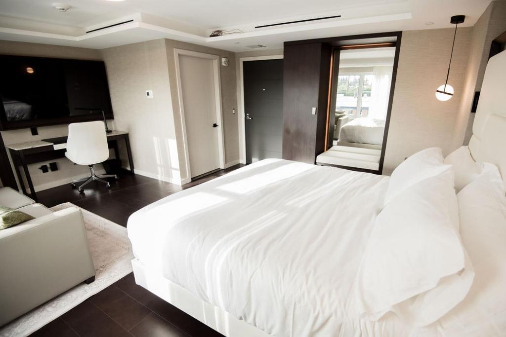 The Reid Hotel Vanderhoof Buitenkant foto