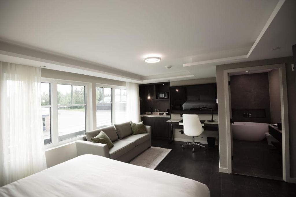 The Reid Hotel Vanderhoof Buitenkant foto